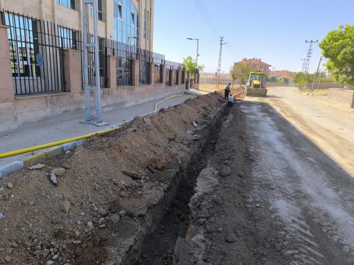 Emniyet önü Doğal gaz çalışmalarına devam.