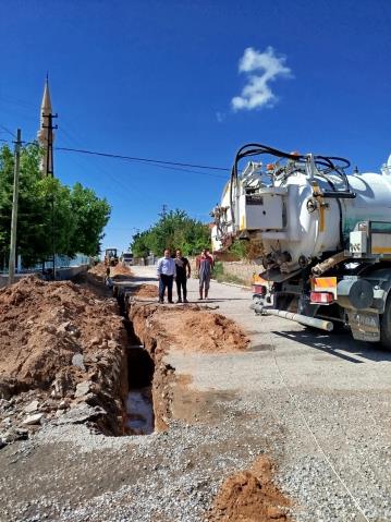 İmam hatip kavşağı yeşil cami üzerinden doğal gaz çalışmaları devam etmektedir.