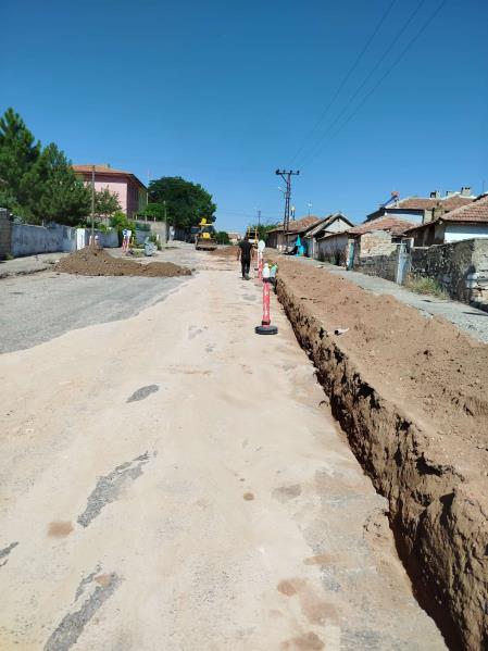 Doğalgaz çalışmaları lise güzergahında devam etmektedir.